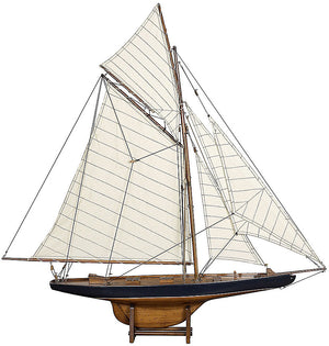 Columbia Racing Yacht 1901: Model Boat (Small) - Antique Finish