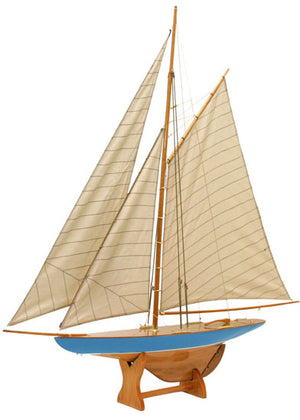 Defender Model Yacht - Blue Hull